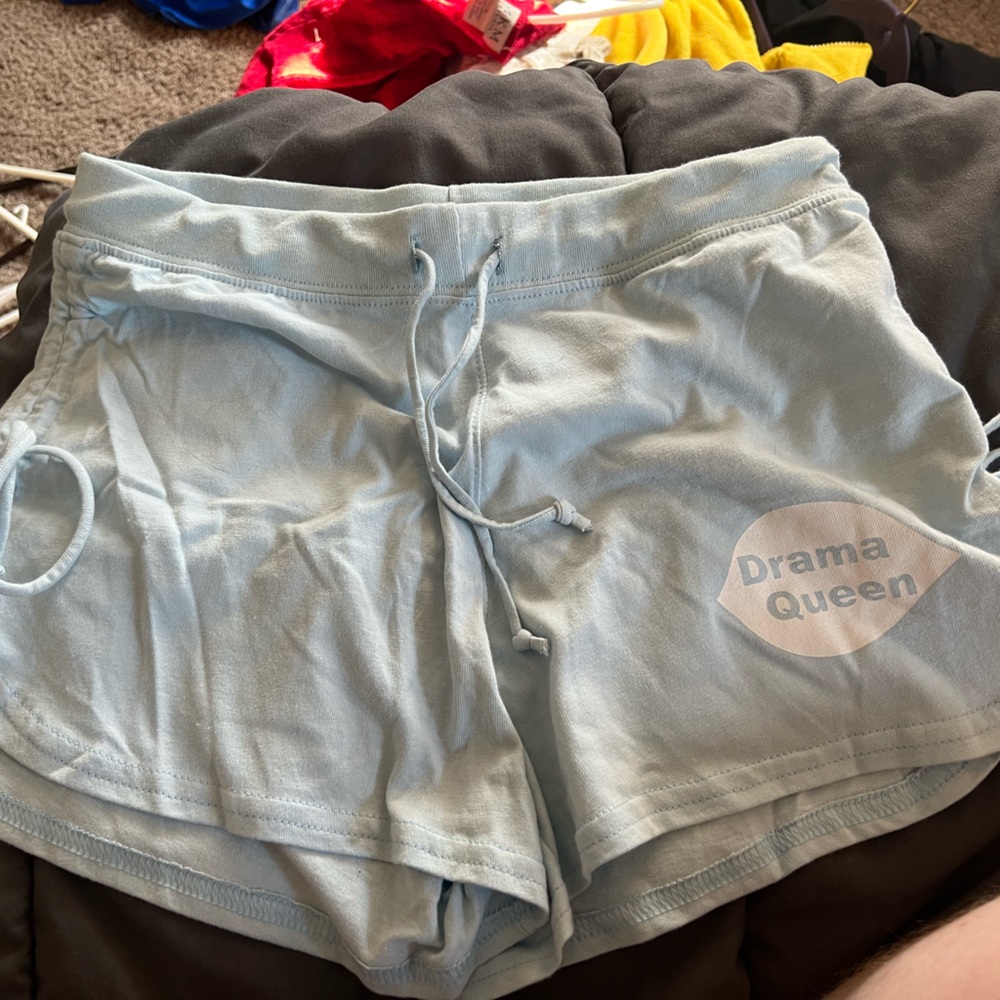 Derek Heart shorts
